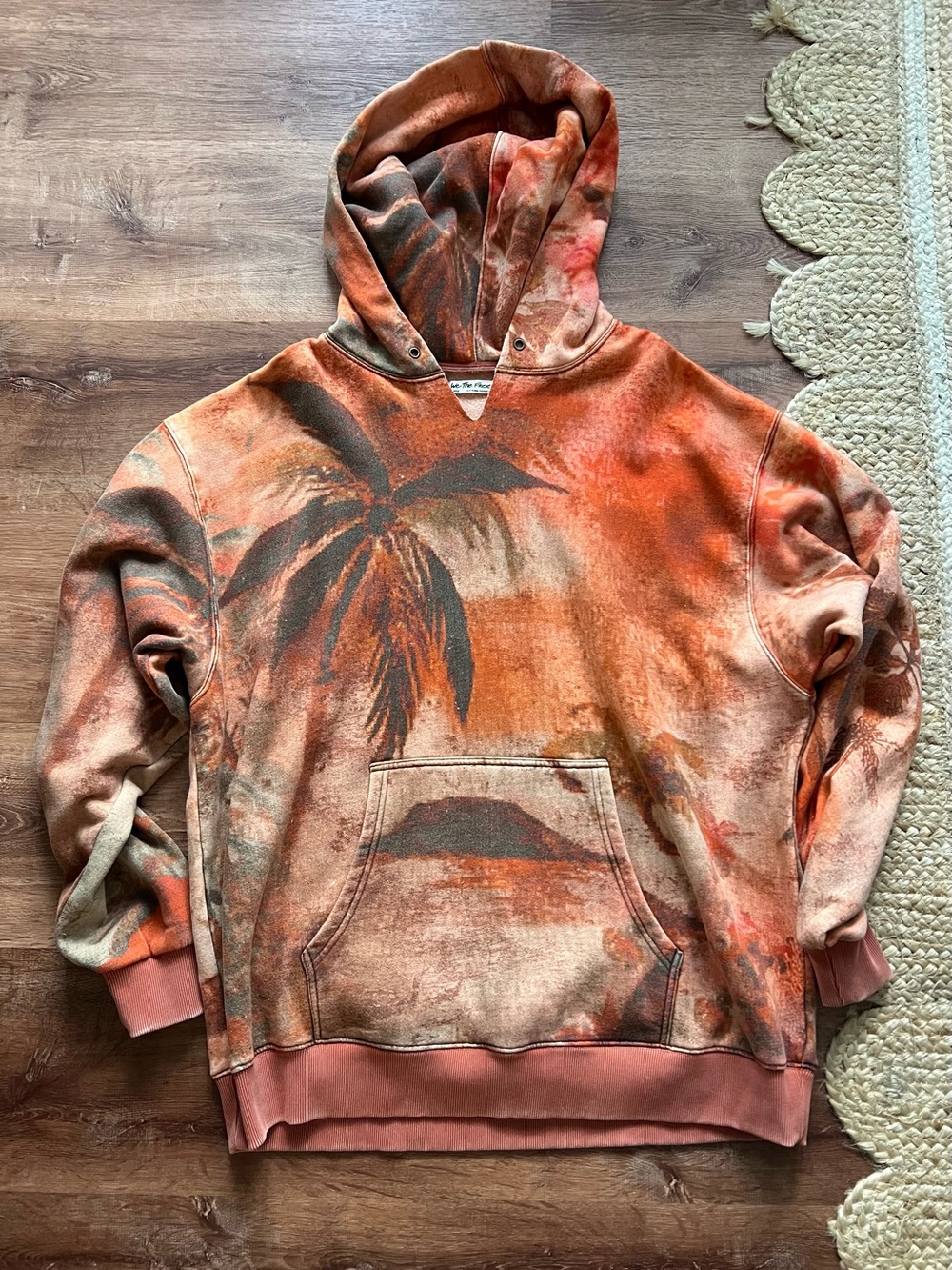 Free People It’s a Vibe Printed Hoodie Size Large NWOT RT $168 Sunset Combo